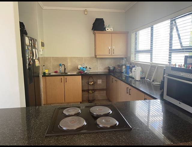 4 BEDROOM APARTMENT TO LET IN PALM LAKES ESTATE